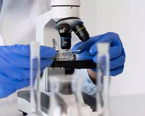 آزمایشگاه حکیم(همدان)